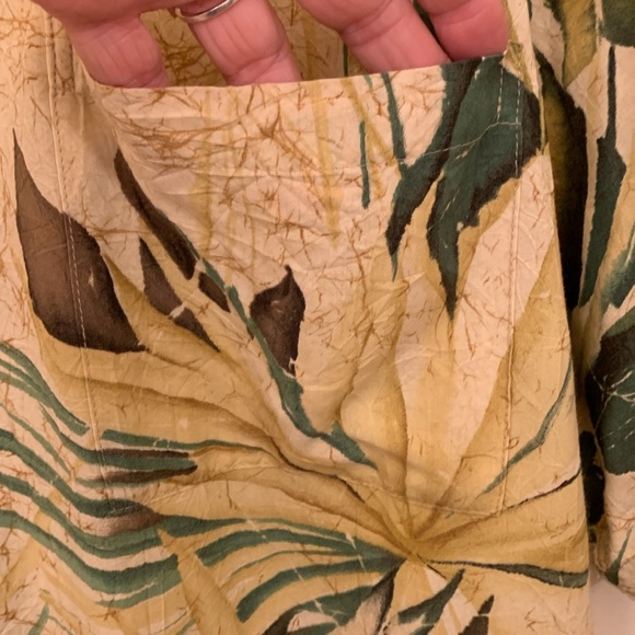 Jams World Hawaiian Shirt XL, minimal wear, beautiful, loose and comfy, rayon. - Picture 4 of 7